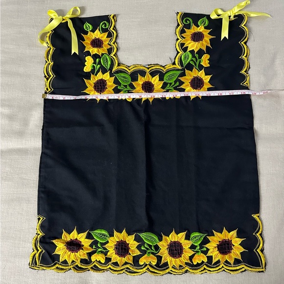 Black Mexican Shirt with flowers 💐🥰🛍️ - Picture 2 of 3